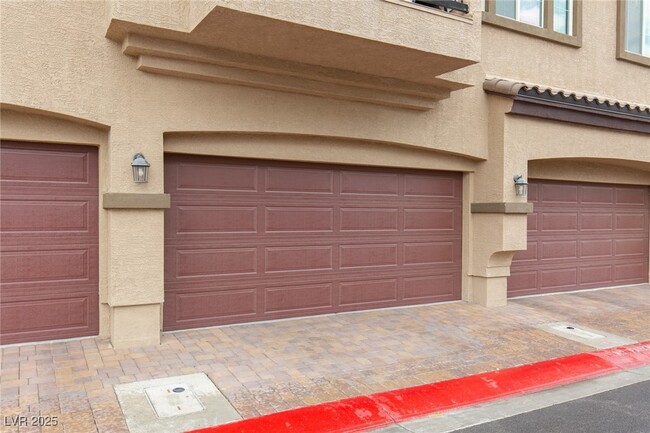 Building Photo - 4740 Blaise Ave