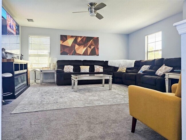 Building Photo - 12860 Satin Lily Dr