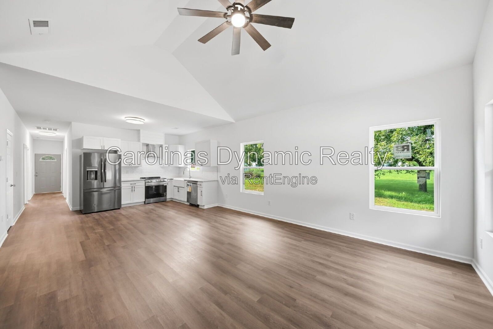 Building Photo - 1533 S Battleground Ave