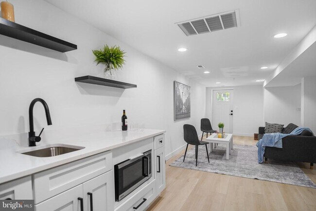 Building Photo - 4212 7th St NW