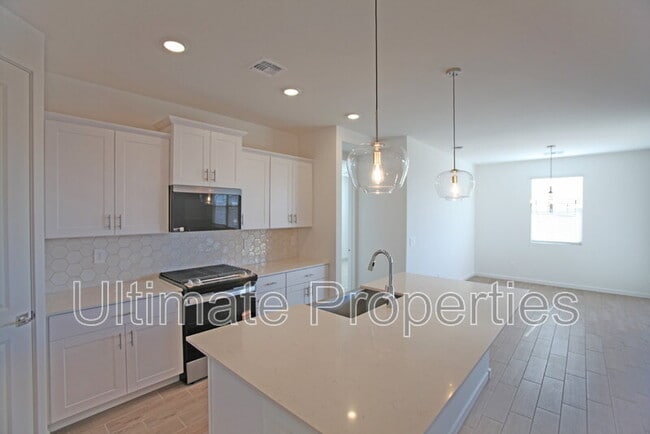 Building Photo - 17655 W Monroe St