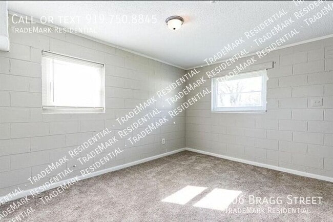 Building Photo - 506 Bragg St
