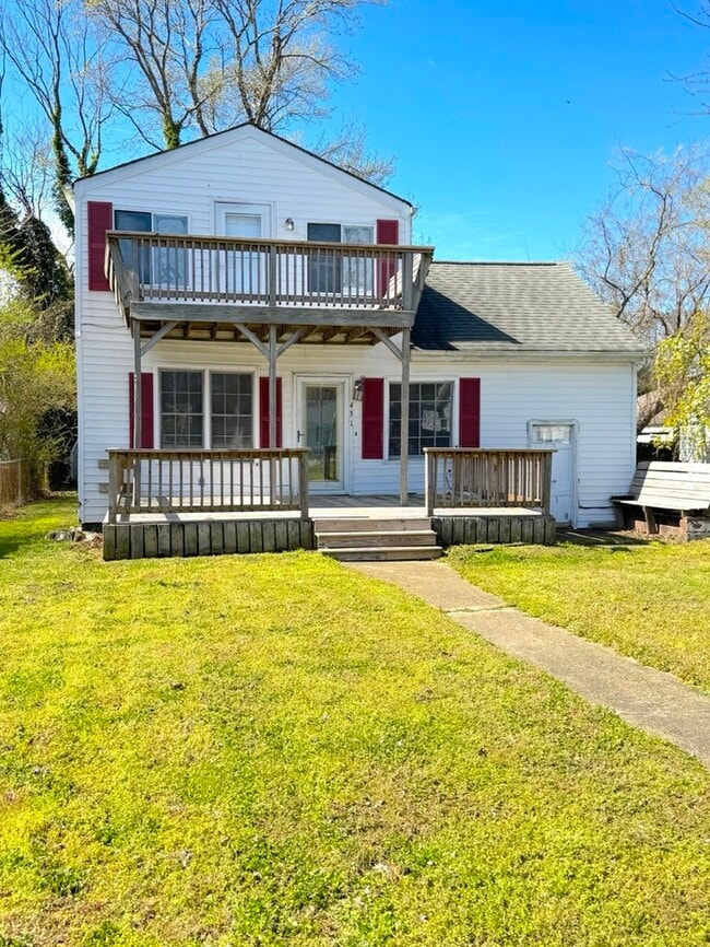 Building Photo - 431 Seaboard Ave