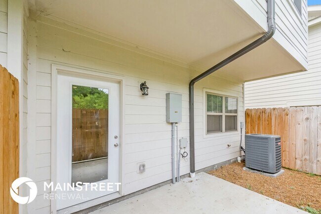 Building Photo - 124 Hartsville Ct