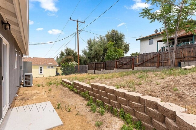 Building Photo - New Build Home with Solar in Lake Elsinore!