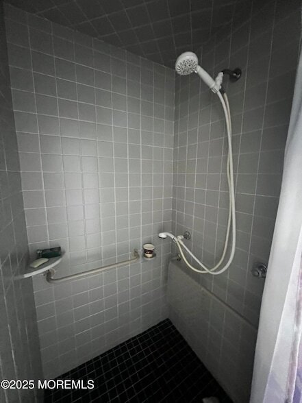 Building Photo - 540 Wall St