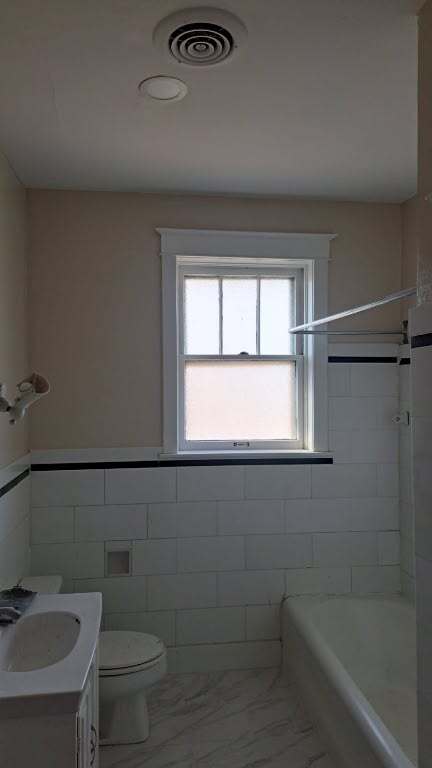 Building Photo - 5301 S Broadway