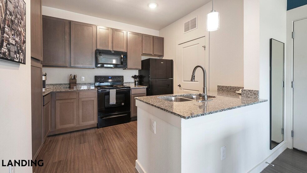 Building Photo - 2115 Windsor Blvd