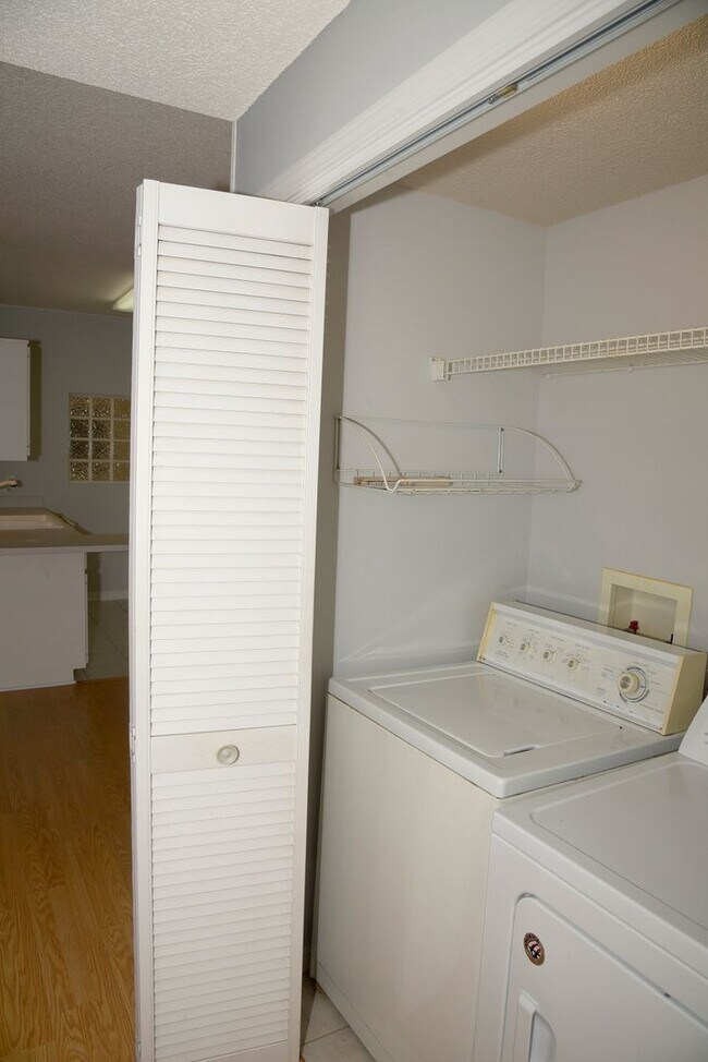 Building Photo - Rare 3 Bedroom Condo in Niceville!