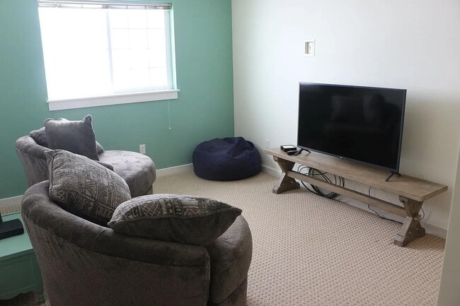 Building Photo - 1260 Baxter Creek Way