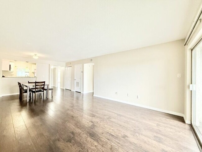 Building Photo - 2625 FL-590