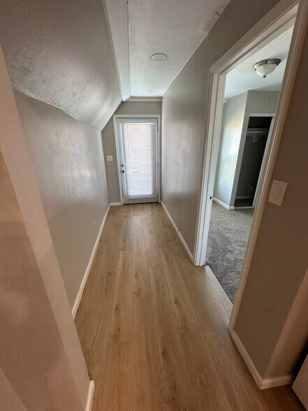 Building Photo - 1431 Tierra del Sol Rd