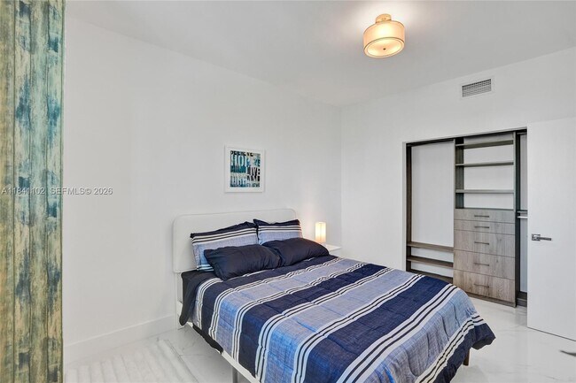 Building Photo - 888 Biscayne Blvd