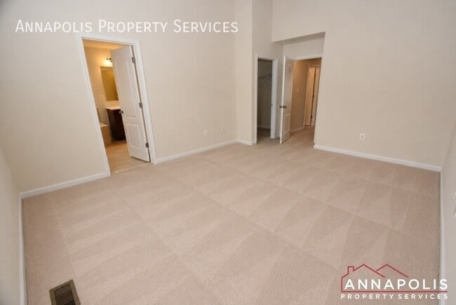 Building Photo - 1013 Red Clover Rd