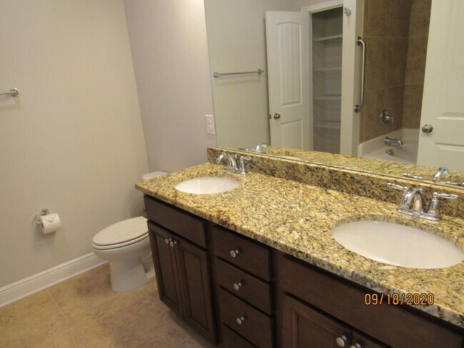 Building Photo - 173 Whitman Way