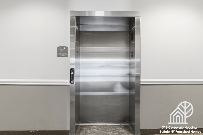 Building Photo - 2493 Sweet Home Rd