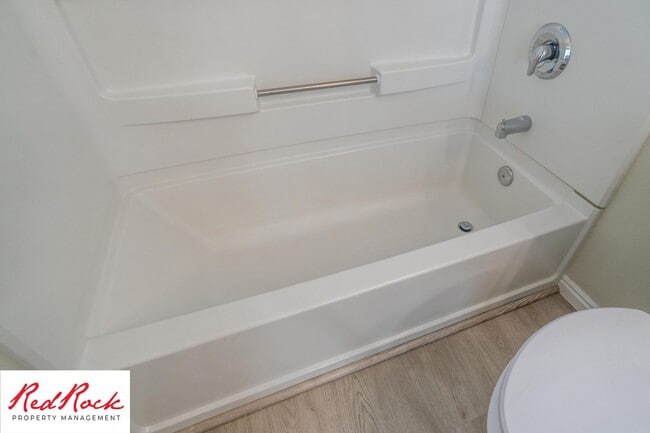 Building Photo - 3 Bedroom Home in Hurricane with Community Pool