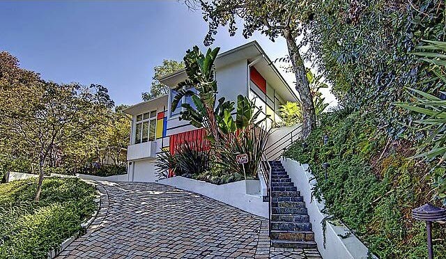 Building Photo - 310 S Thurston Ave