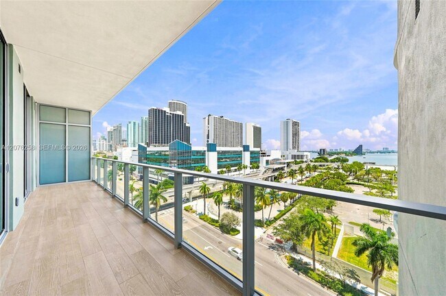 Building Photo - 1400 Biscayne Blvd