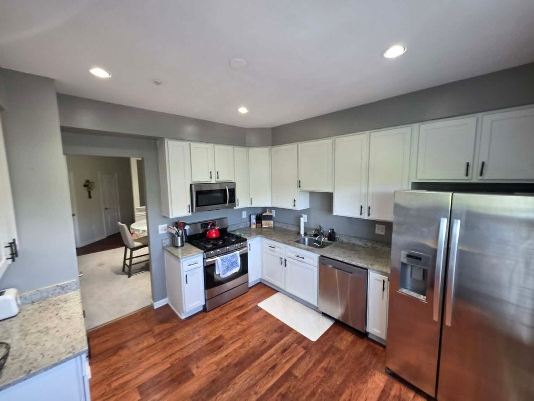 Building Photo - 43300 Marymount Terrace