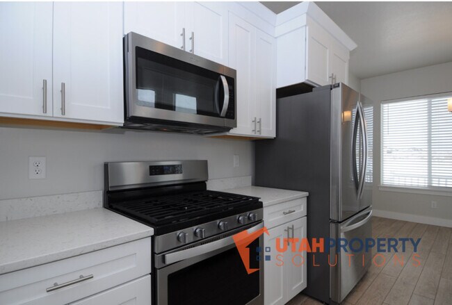 Building Photo - 14801 Garrison Ln