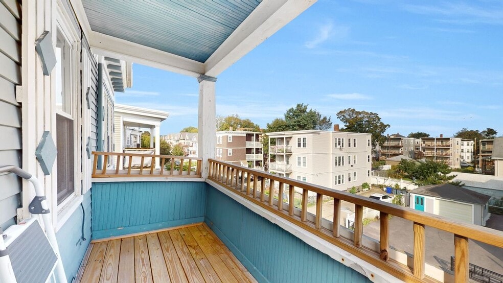 Building Photo - 63 Whitten St