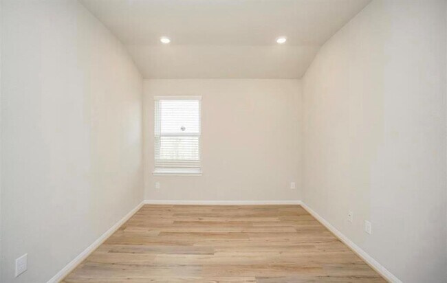 Building Photo - 21607 Blue Sapphire Ct
