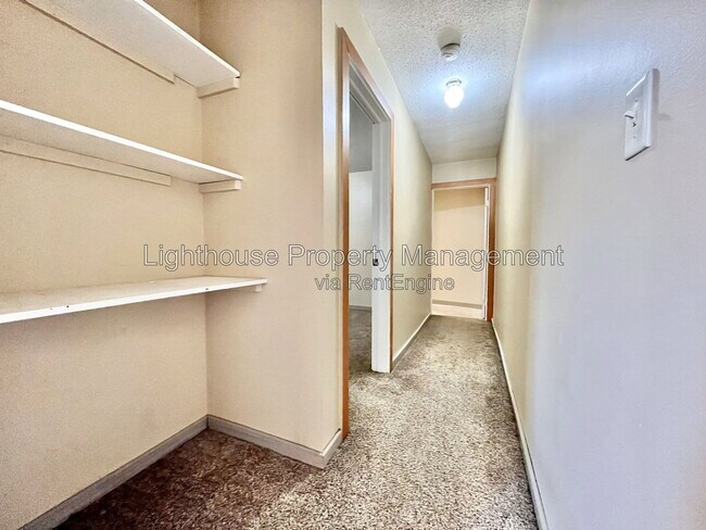 Building Photo - 1133 3rd St