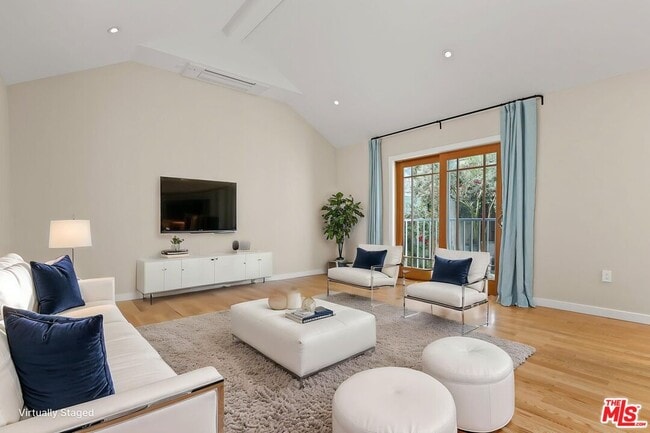 Building Photo - 652 Kensington Rd