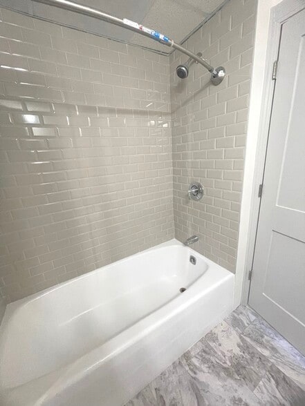 Building Photo - 623 Commonwealth Ave