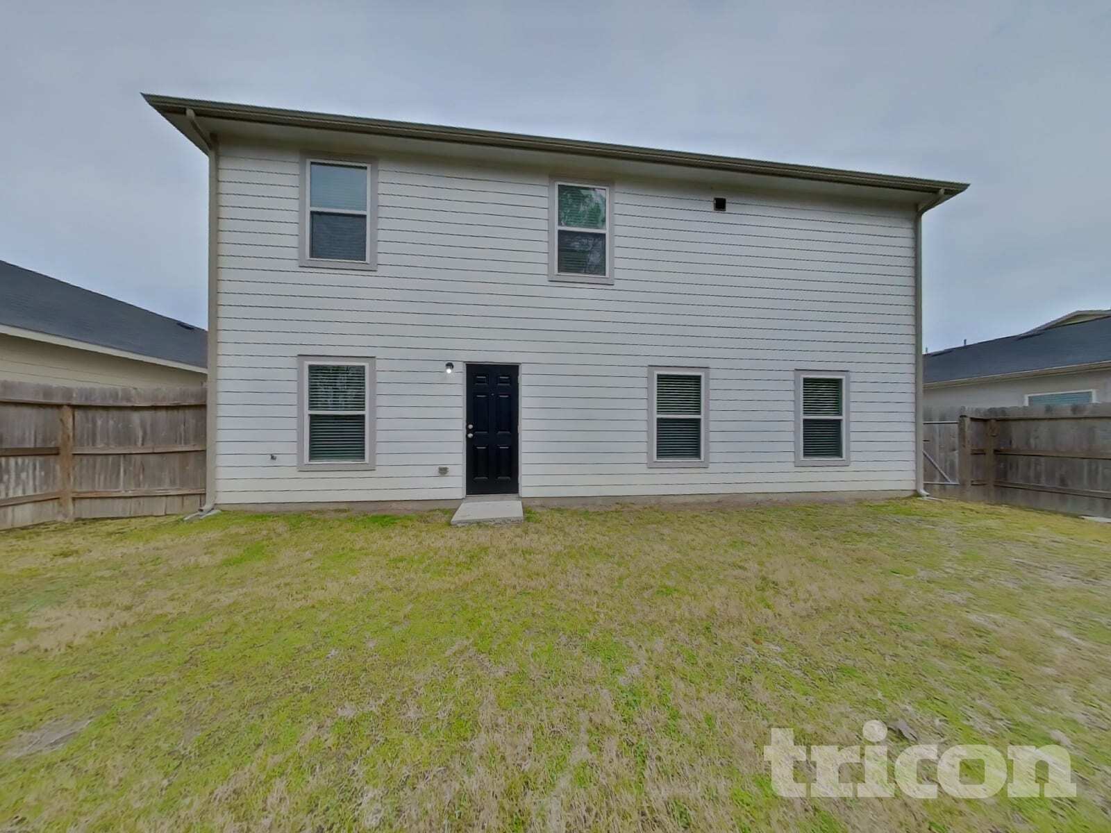 Building Photo - 10122 Cerritos dr