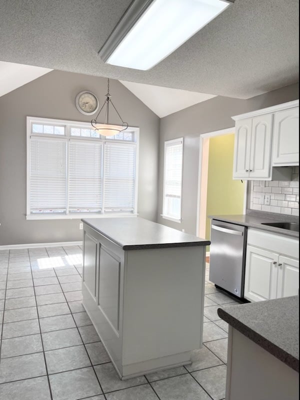 Building Photo - 1617 Hardwick Dr