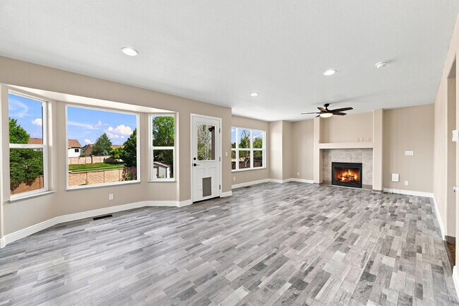 Building Photo - $2,395.95, 4 bed, 3.5 bath located in Colorado Springs with Central AC.