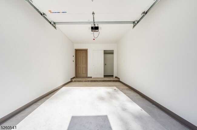 Building Photo - 50 Sam Bonnell Dr