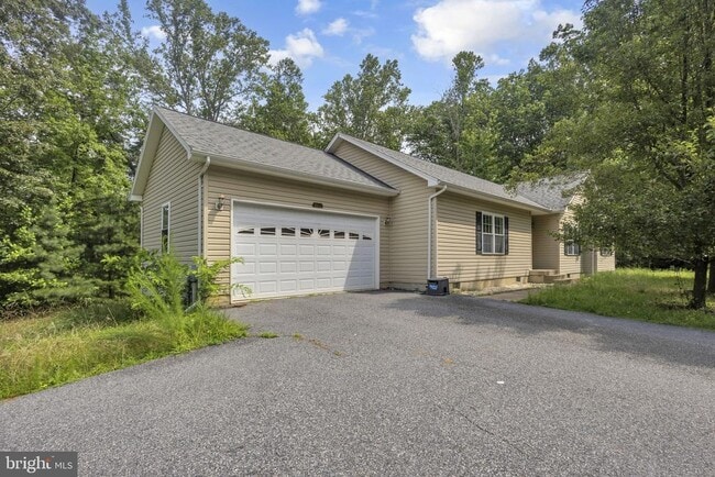 Building Photo - 11489 Lynx Dr