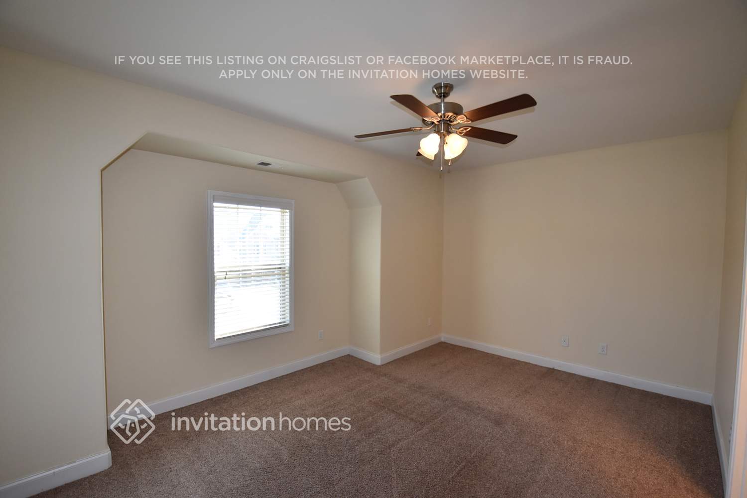 Building Photo - 5340 Hopewell Manor Dr