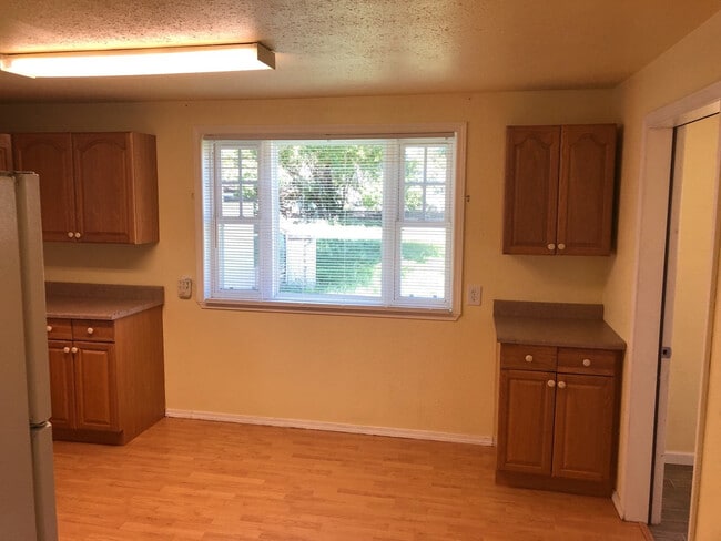 Building Photo - 1506 Ivory St