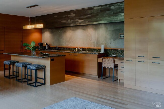 Building Photo - 24 Blithedale Terrace