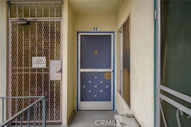 Building Photo - 1422 N Curson Ave