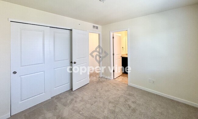 Building Photo - 12874 Jasmine St
