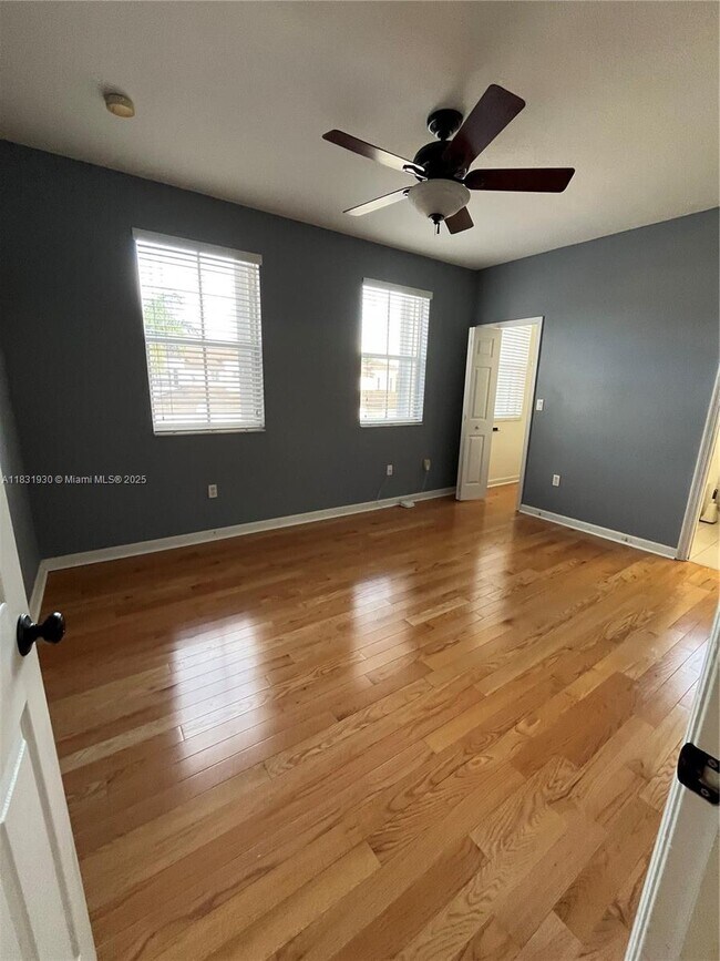 Building Photo - 9140 SW 153rd Ave