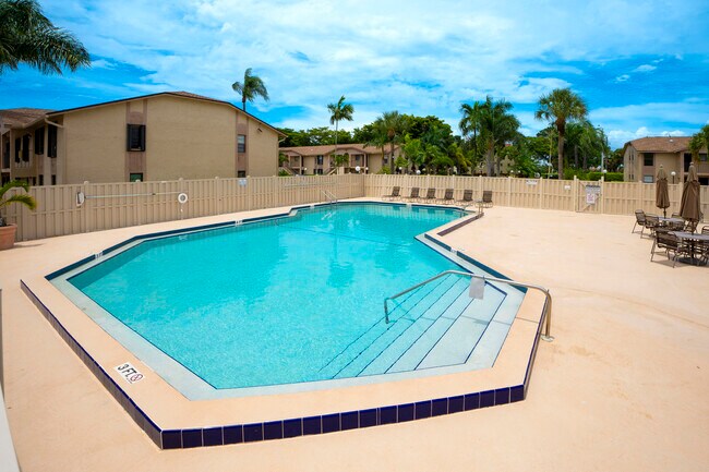 Building Photo - 9413 Boca Cove Cir