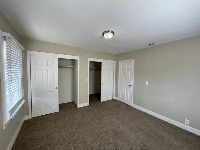 Building Photo - 1203 Humphrey Dr