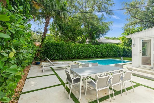 Building Photo - 1225 Tangier St