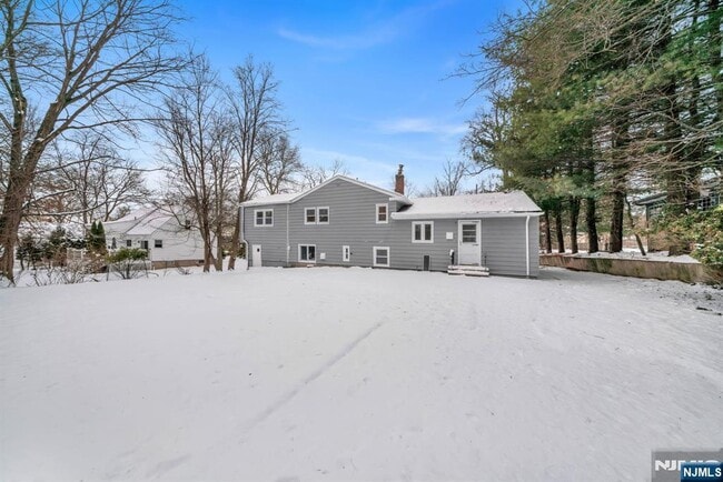 Building Photo - 231 Hudson Ave