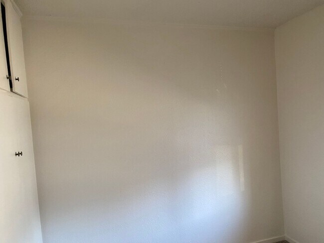 Building Photo - happyvalley5410