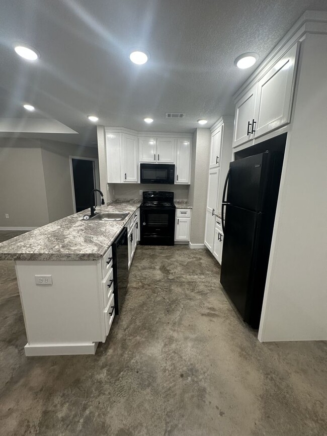 Building Photo - NEW CONSTRUCTION 3 BED 2 BATH HOUSE ON AN ...