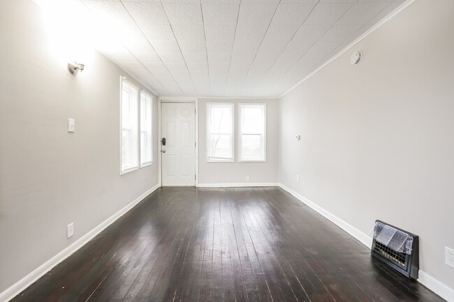 Building Photo - 226 E Fairview Ave