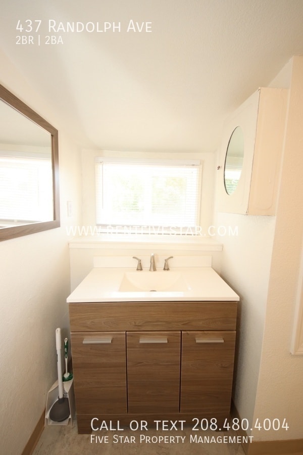 Building Photo - 437 Randolph Ave