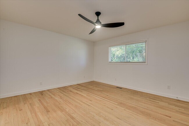 Building Photo - 2897 Wagener Rd